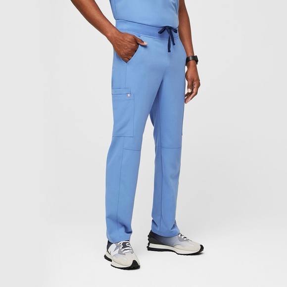 FIGS Men’s Axim Scrub Pant in Ceil Blue Color with Short Inseam (NWT) - Picture 2 of 3